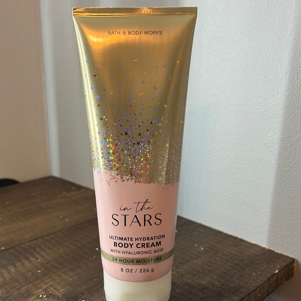 Bath & body works in the stars body cream